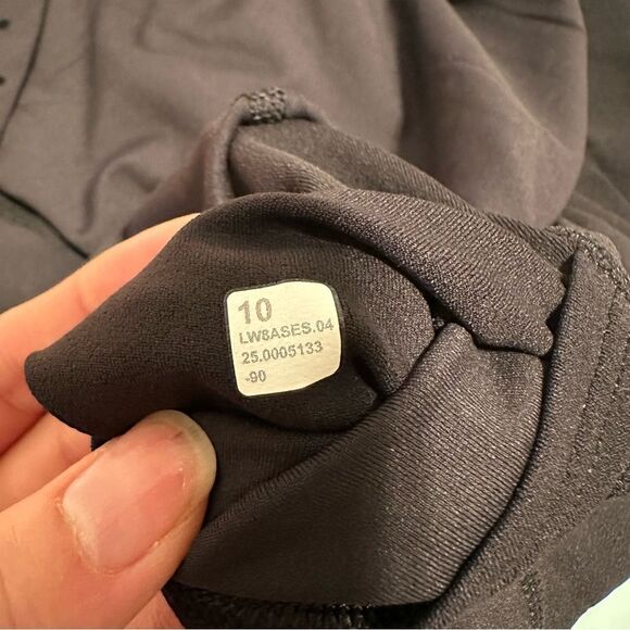 NWT Lululemon Align High-Rise Liner Skirt  *Flocked Polka Dot Black / Size 10 - Picture 7 of 10